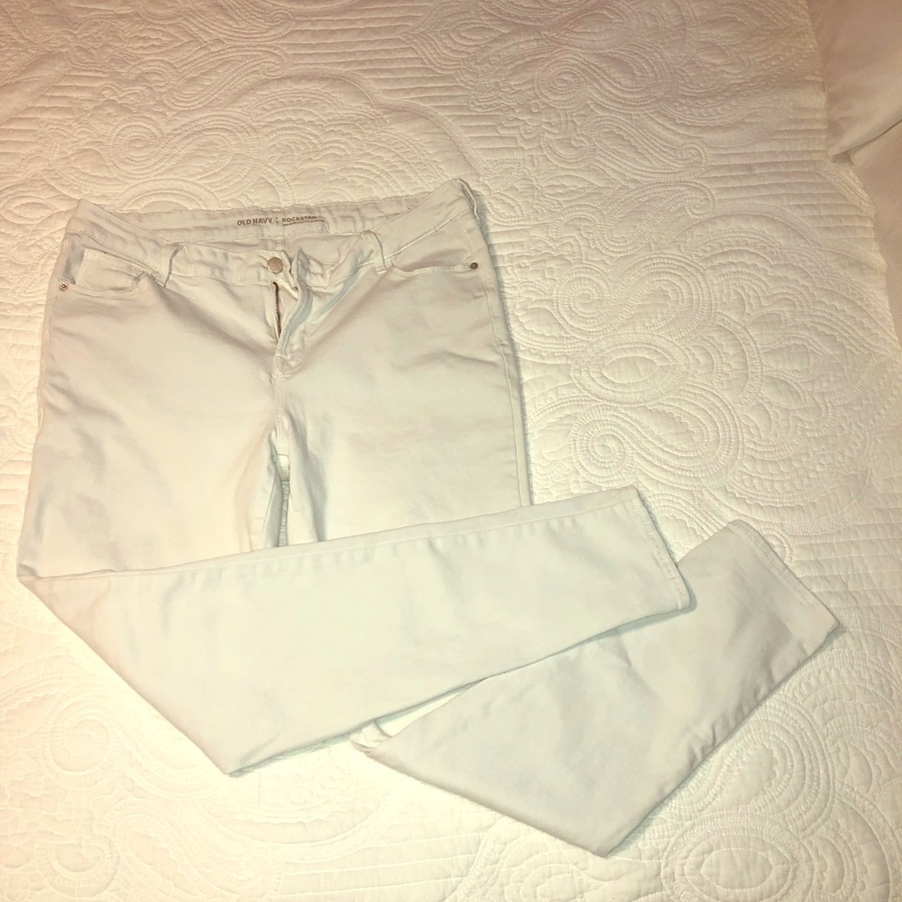 Size 14 White Old Navy Jeans 👖